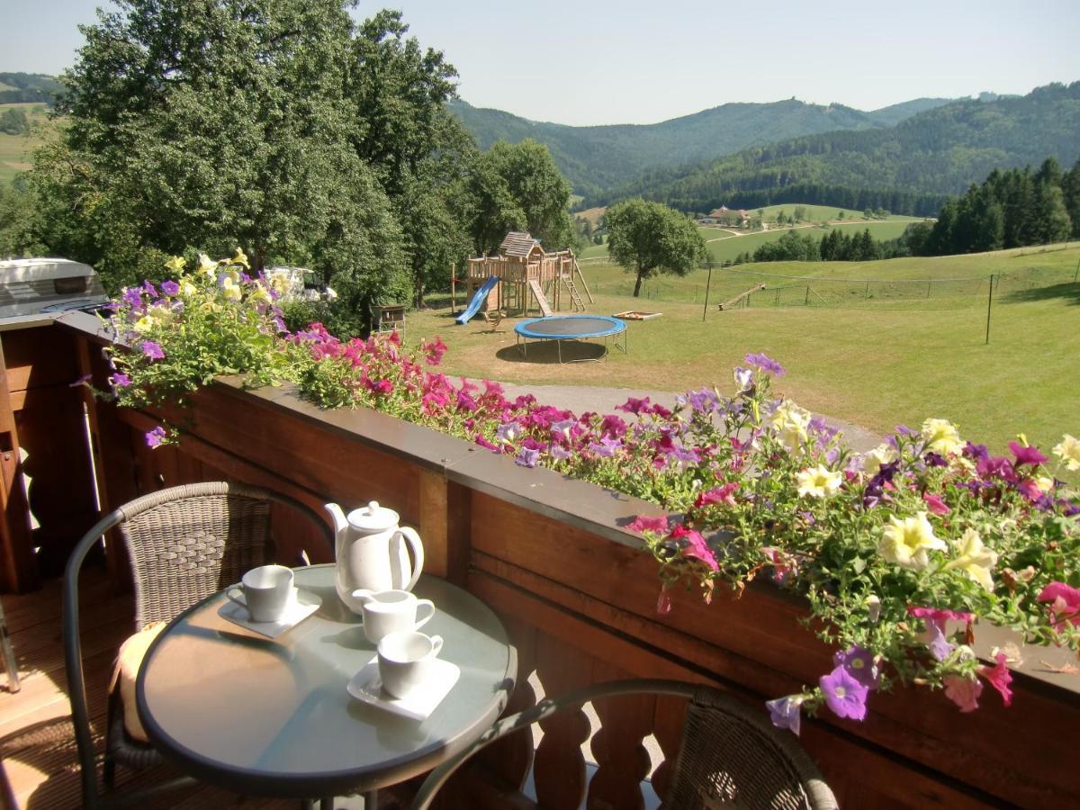 Ferienwohnungen Jodlbauerhof Weyregg am Attersee Dış mekan fotoğraf